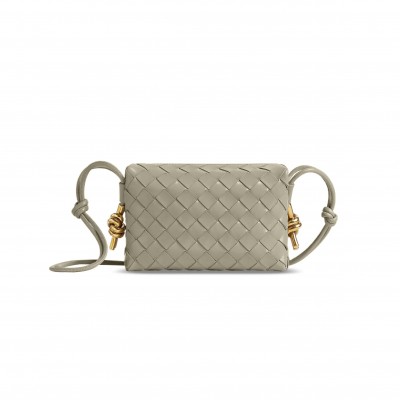 BOTTEGA VENETA MINI LOOP CAMERA BAG 736125 (17*10*6cm) BOTTEGA VENETA MINI LOOP CAMERA BAG 736125 (17*10*6cm)